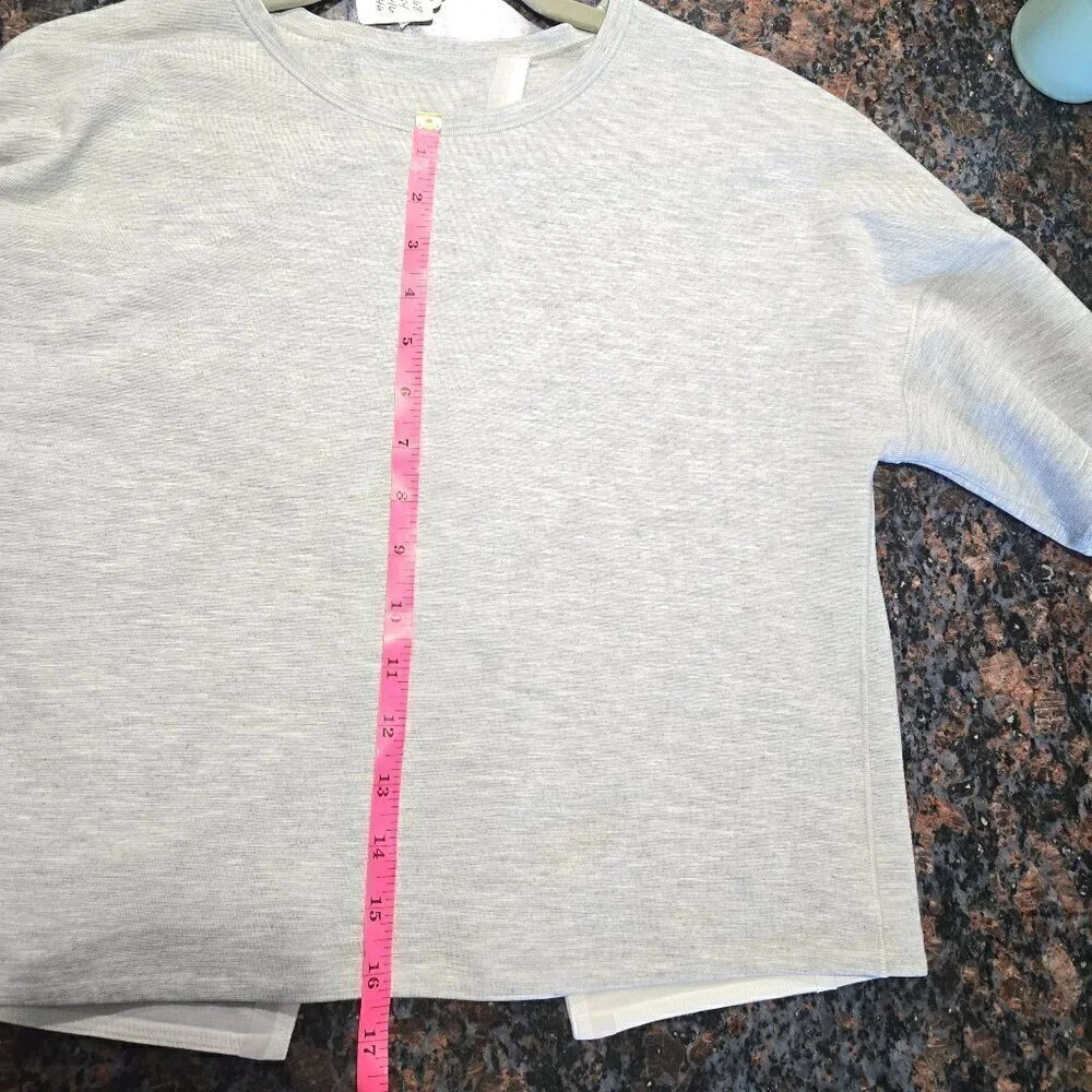 Lululemon Minimal Short Sleeve - 8